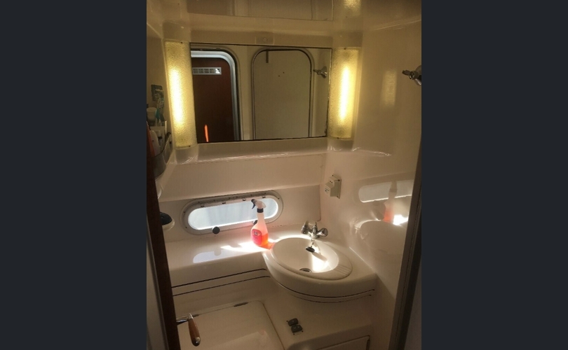 Sealine F 33-kuva-15